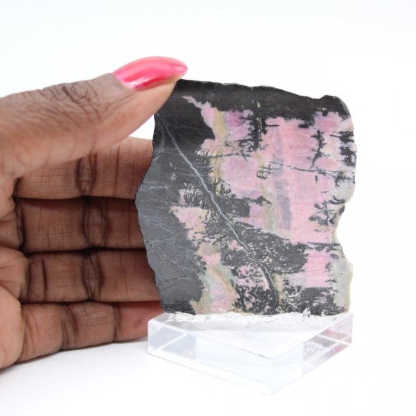 Fatia de rodonita natural ideal para decoração