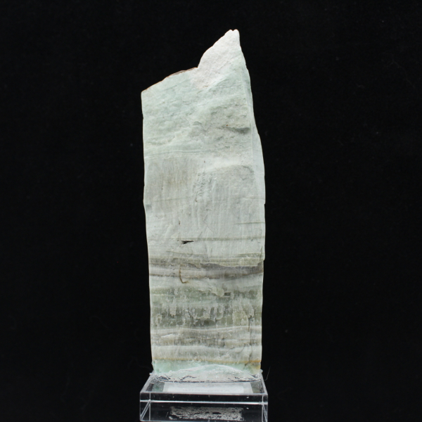 Pedra de aragonita verde ideal para coleção