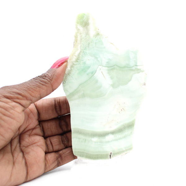 Fatia autêntica e polida de pedra de aragonita verde Fatia autêntica e polida de pedra de aragonita verde