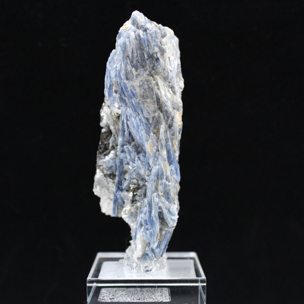 Cristais de Cianite