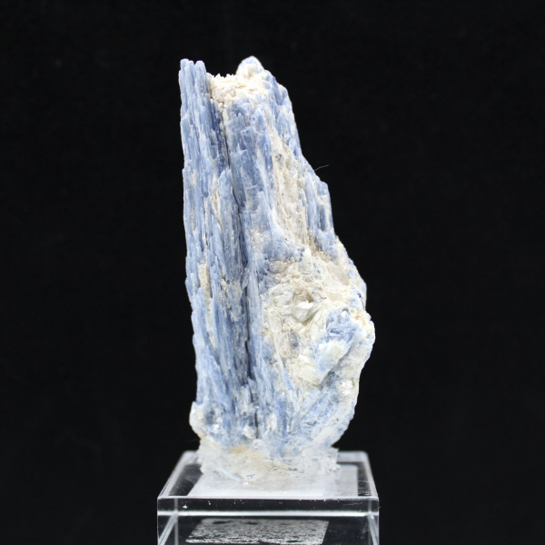 Cristais de Cianite