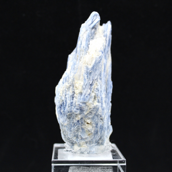 Cristais de Cianite
