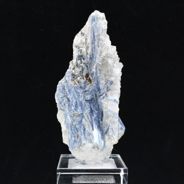 Cristais de Cianite