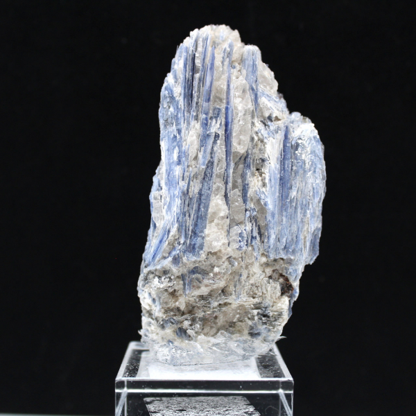 Cristais de Cianite