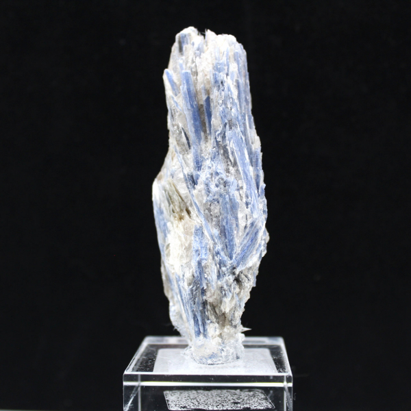 Cristais de Cianite