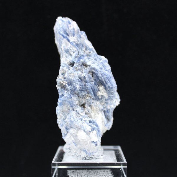 Cristais de Cianite