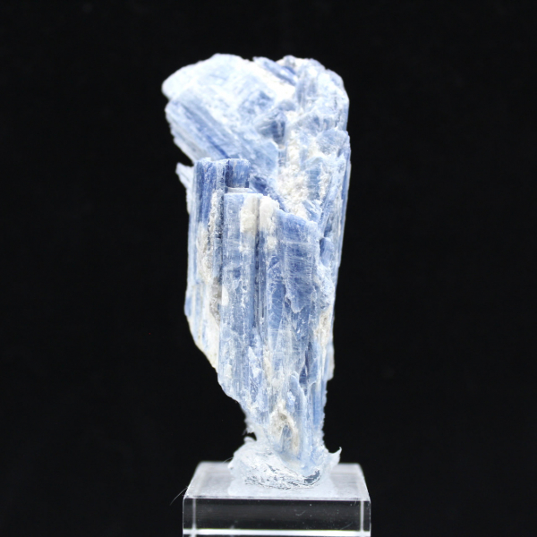 Cristais de Cianite
