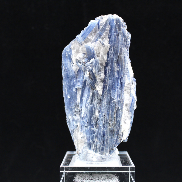 Cristais de Cianite