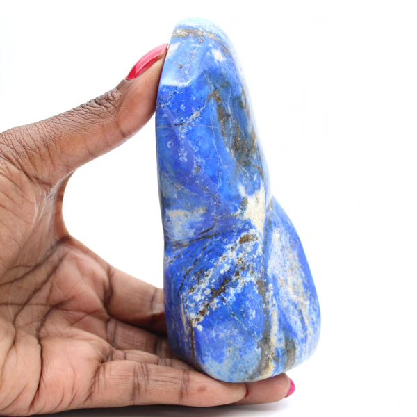 Ornamento mineral de lápis-lazúli azul profundo do Afeganistão