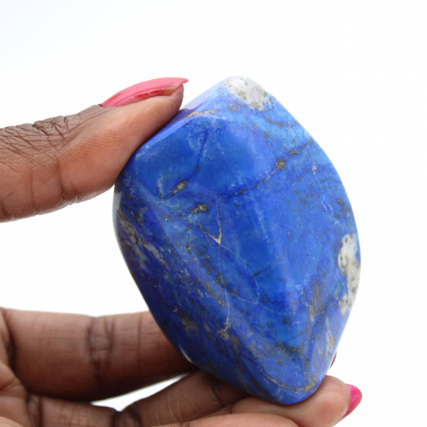 Micro ornamento de lápis-lazúli polido, pedra