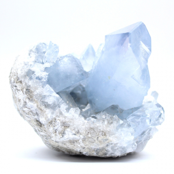 Rara geodo de celestita azul de Madagascar