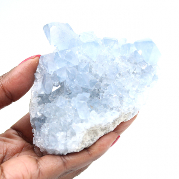 Geodo celestita azul, formação natural de Madagascar