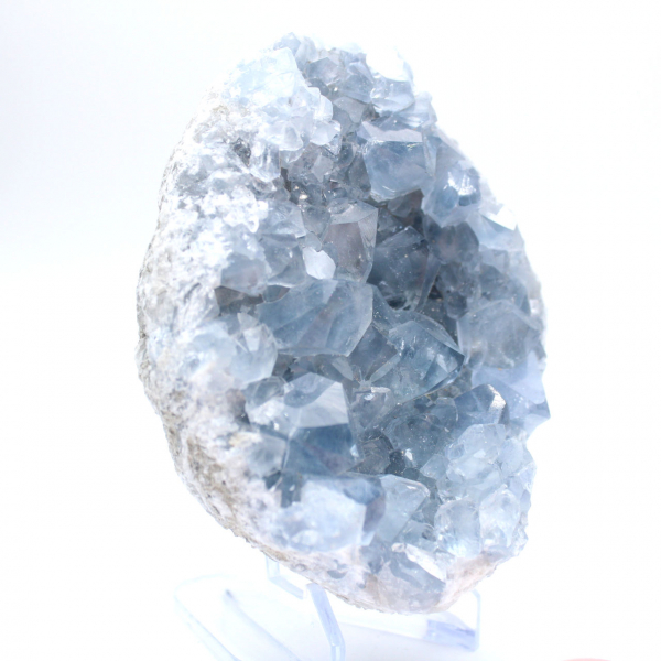 Celestita azul de geodo natural de Madagascar