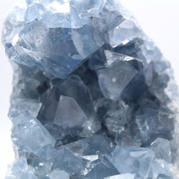 Geodo mineral de celestita azul Madagascar