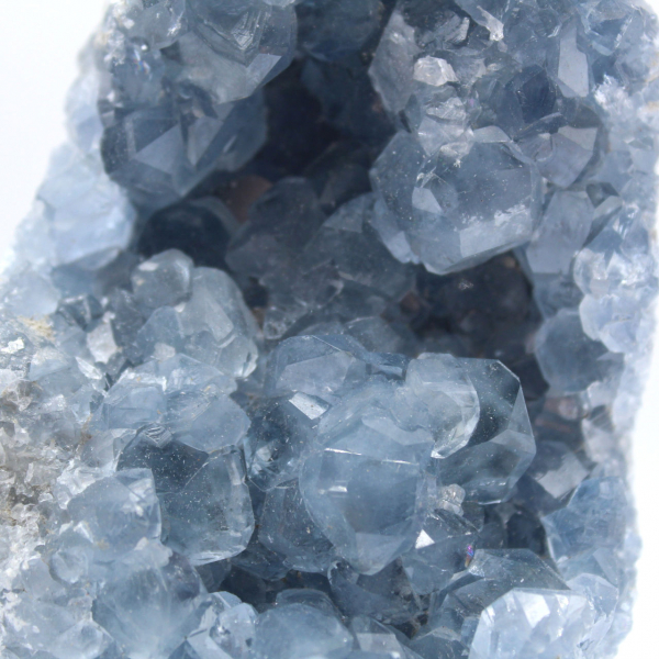 Cristais de celestita azul de Madagascar