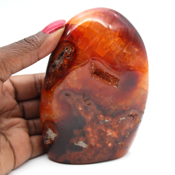 Ornamento médio de cornalina polida - mineral autêntico de Madagascar para interiores