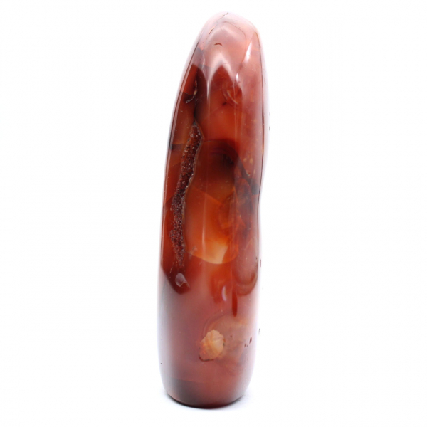 Pequeno espécime de cornalina polida - mineral autêntico de Madagascar para coleção e decoração