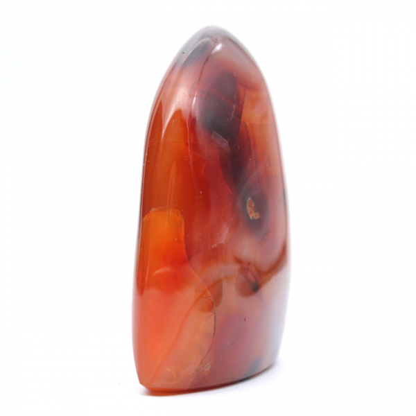 Pequena peça de cornalina polida - espécime mineral decorativo (Madagascar)