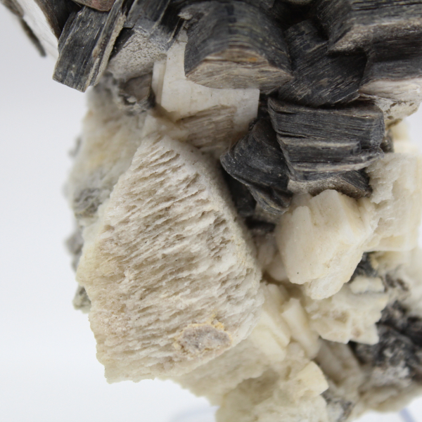 Mica cristalizada em quartzo branco do Afeganistão
