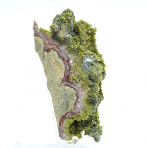 Epidoto marroquino sobre matriz transparente