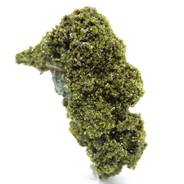 Cristais de epidoto de Marrocos em matriz bege