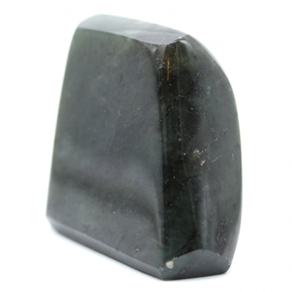 Labradorita polida, exemplar compacto de Madagascar