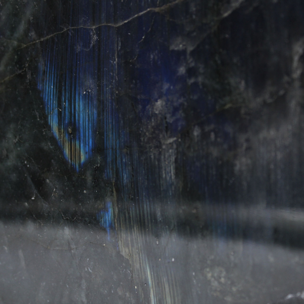 Labradorita polida autêntica de Madagascar, peça decorativa