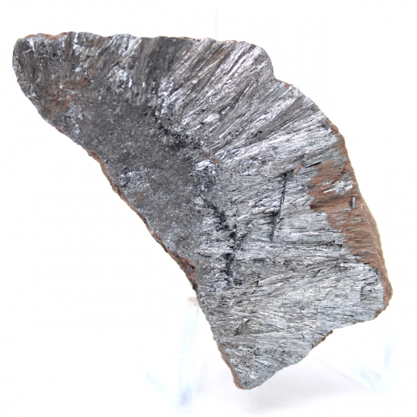 Pequeno exemplar de pirolusita, cristalização em Marrocos.