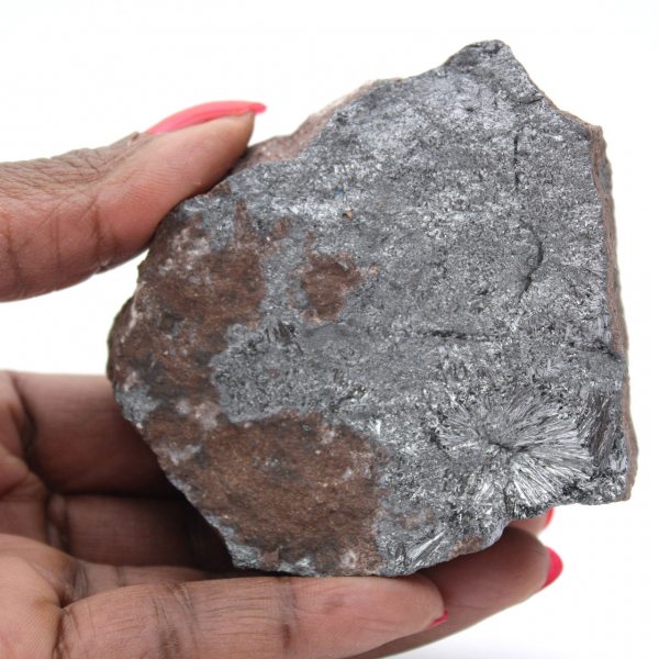 Pirolusita cristalizada sobre matriz, mineral do Marrocos