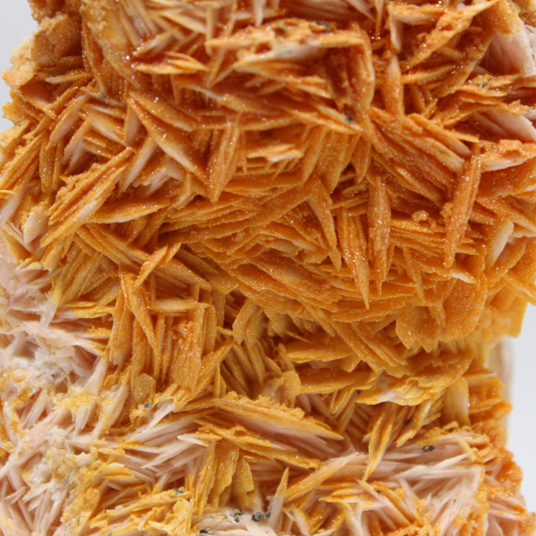 Cristais naturais de barita laranja do Marrocos