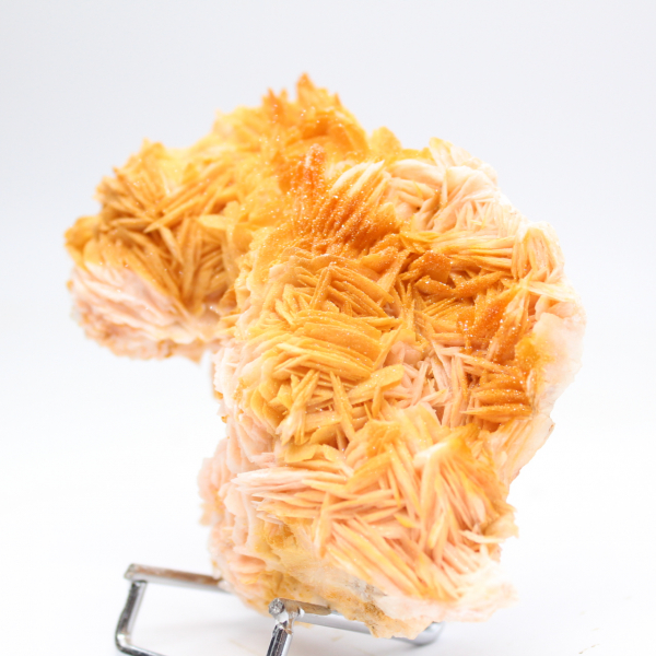 Cristalização de barita laranja marroquina fina