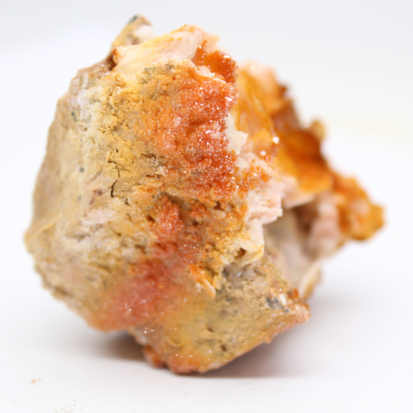 Pequeno exemplar de barita laranja do Marrocos