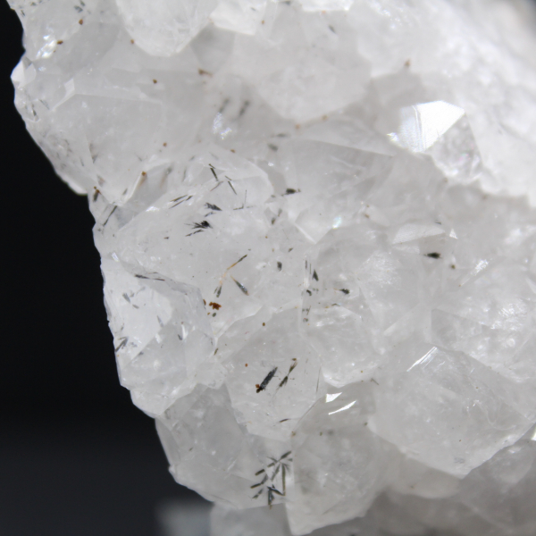 Grande drusa de quartzo com inclusão de goethita, Marrocos