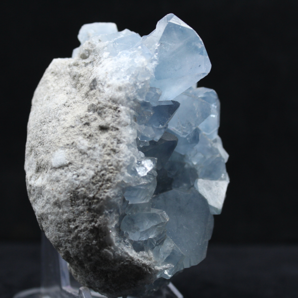 Geodo de celestita maciço de Madagascar