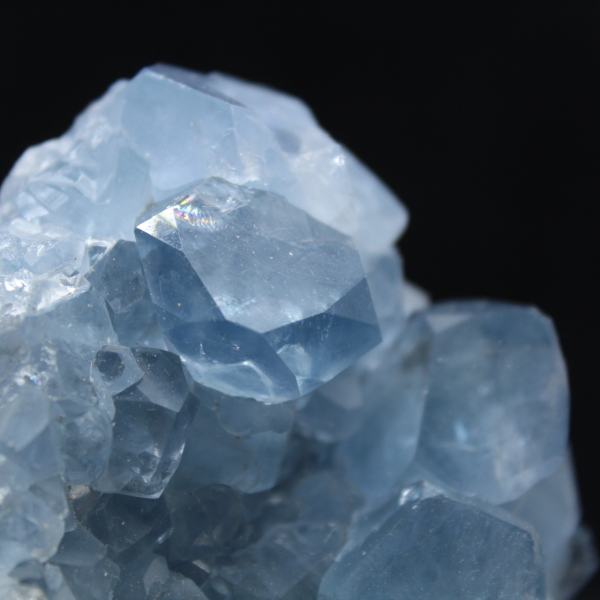 Pequeno bloco de celestita cristalizada de Madagascar