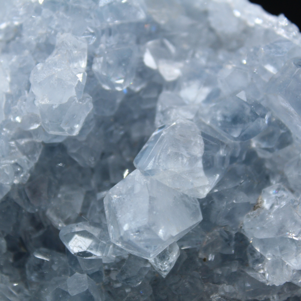 Celestina de Madagascar: Drusa e aglomerado de cristais