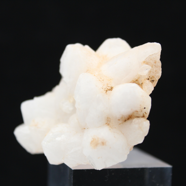 Quartzo em forma de flor marroquina com cristais finos