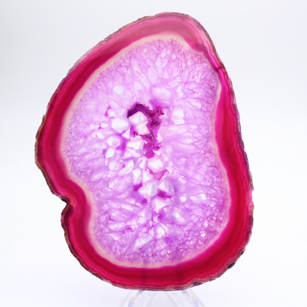 fatia de ágata polida, tingida de rosa