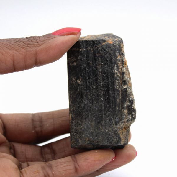 Pequena turmalina negra de Madagascar - Amostra bruta