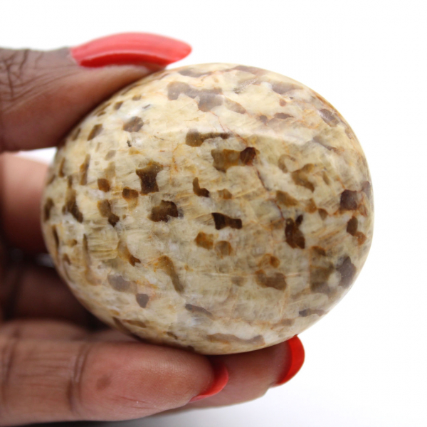 Pequeno seixo de feldspato de Madagascar – Espécime natural