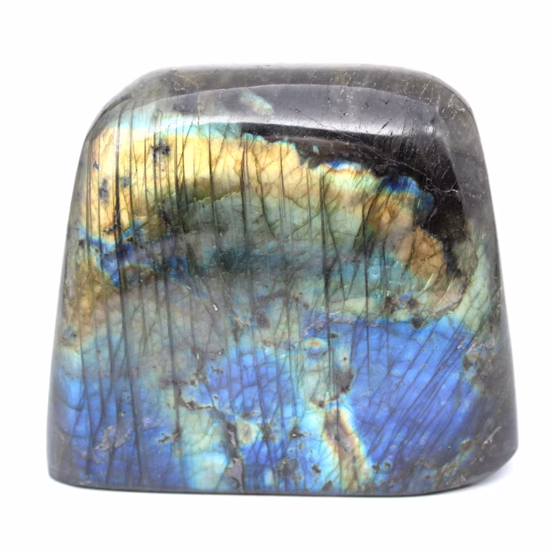 Labradorita: Descubra os segredos desta pedra com reflexos misteriosos labradorite bloc 019