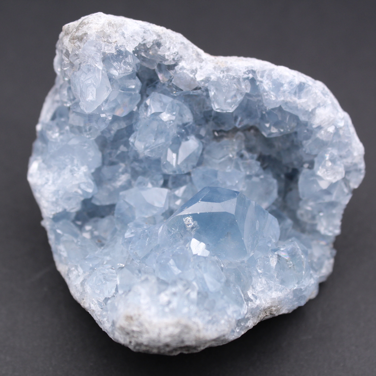 Cristais de celestita azul