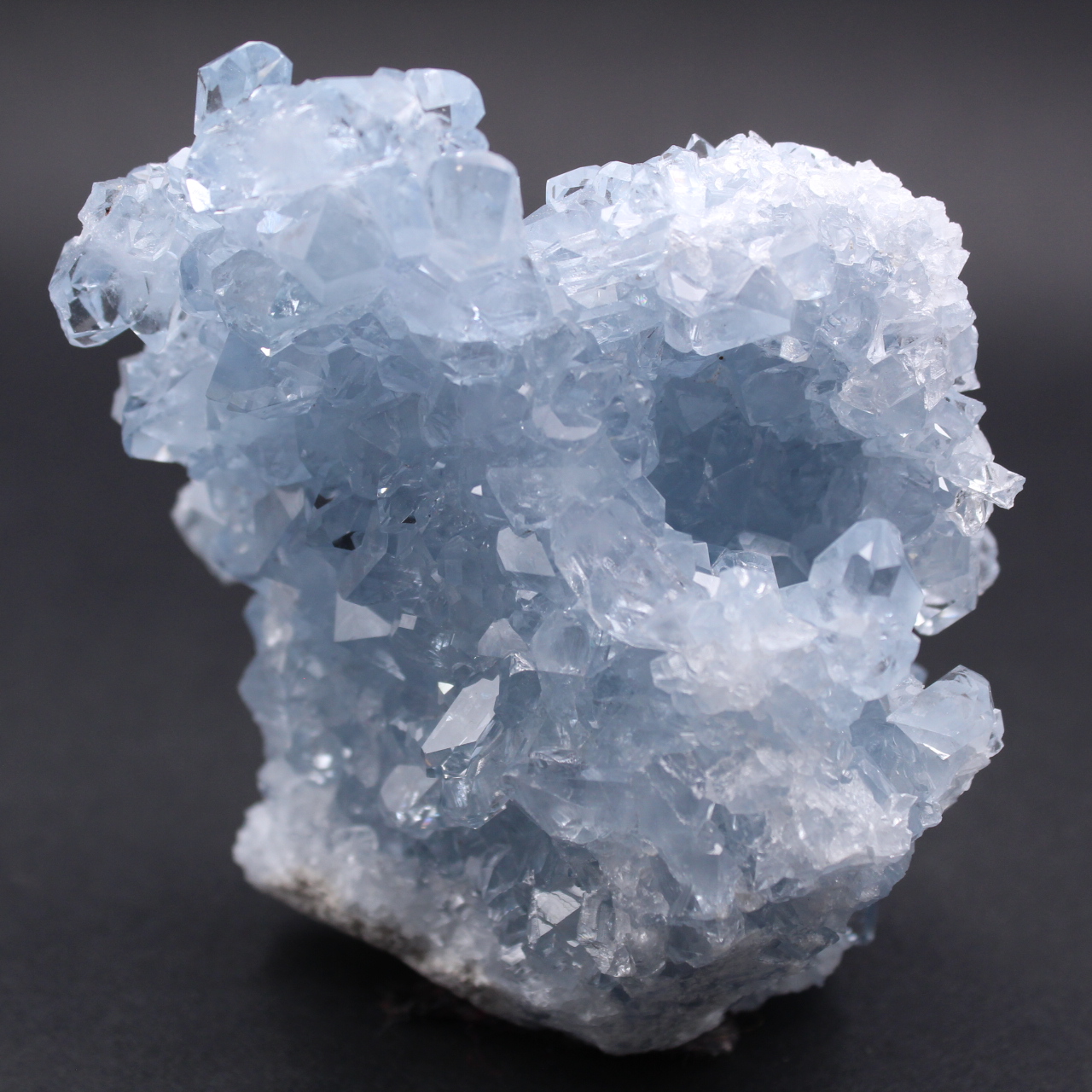 Cristais de celestita azul