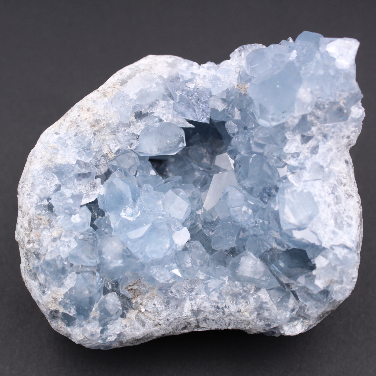 Cristais de celestita azul