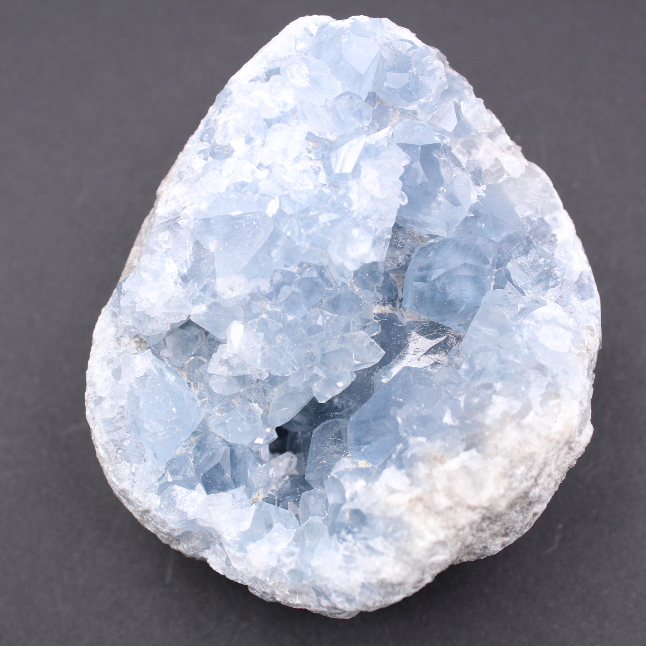 Cristais de celestita azul