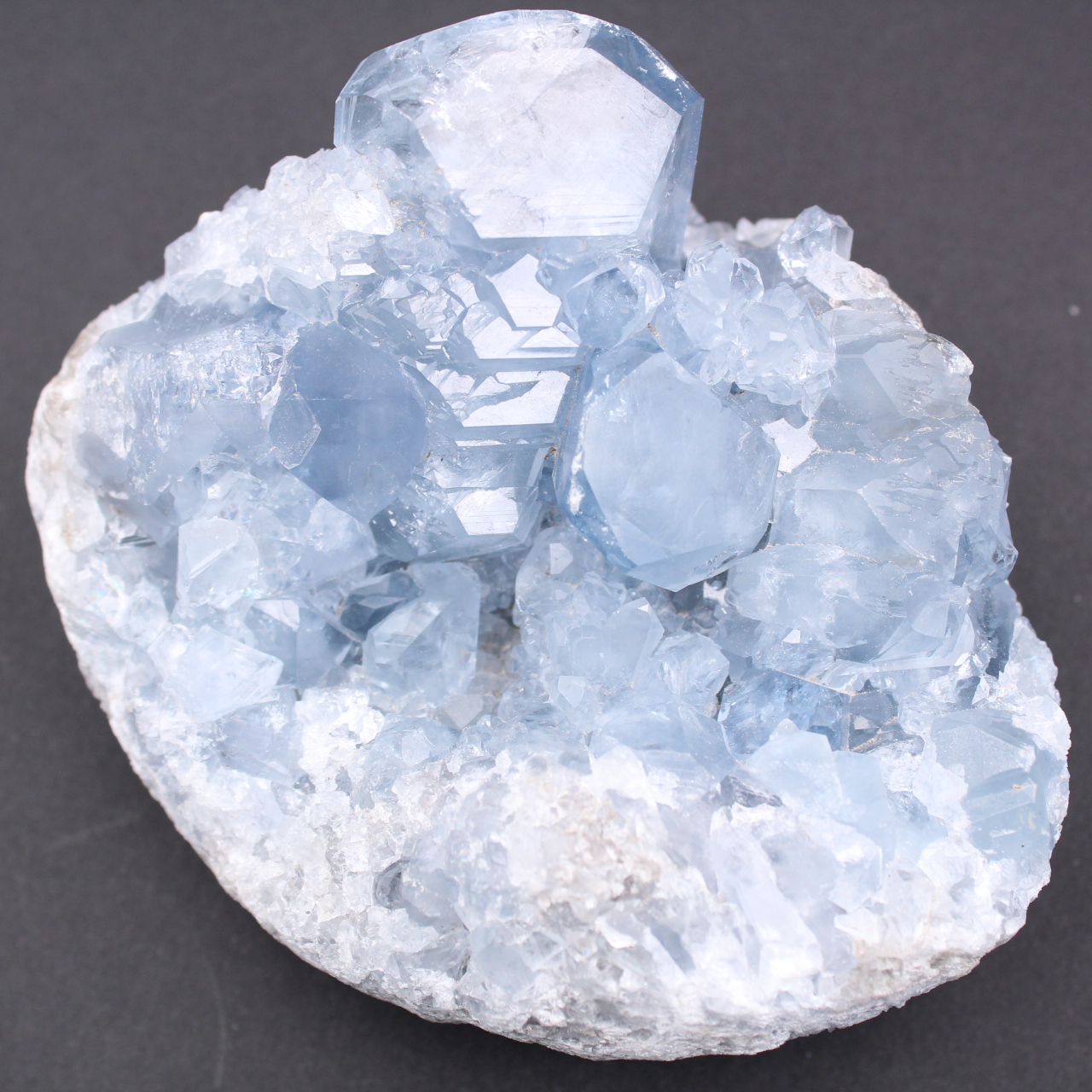 Cristais de celestita azul