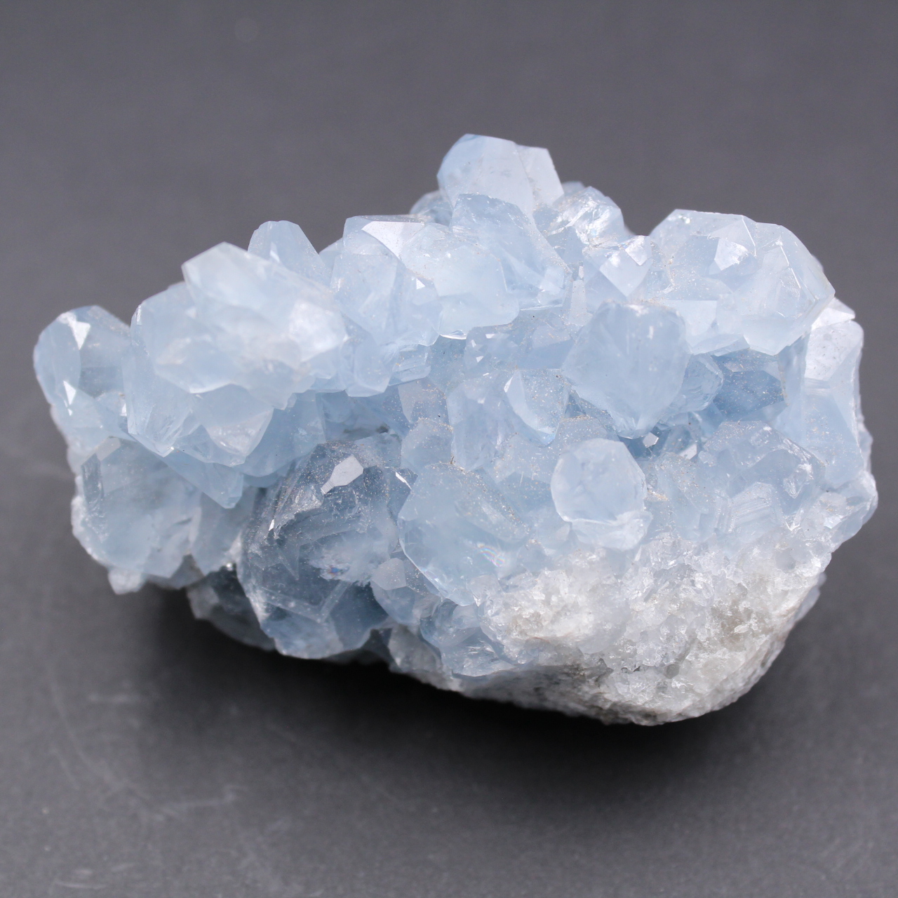 Cristais de celestita azul