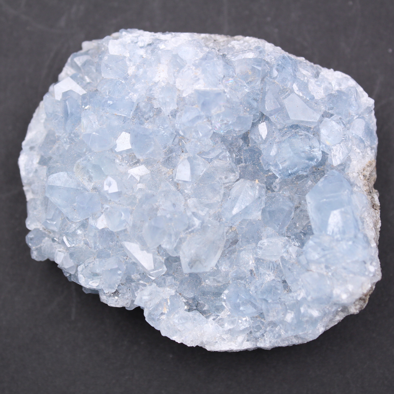 Cristais de celestita azul
