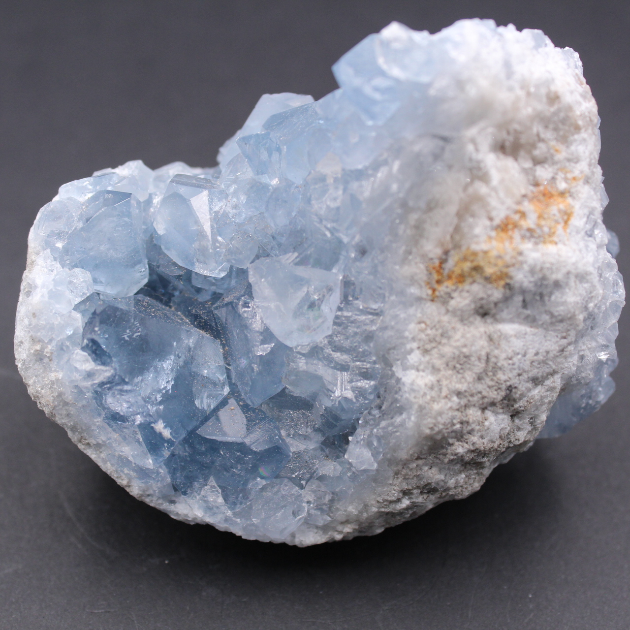 Cristais de celestita azul
