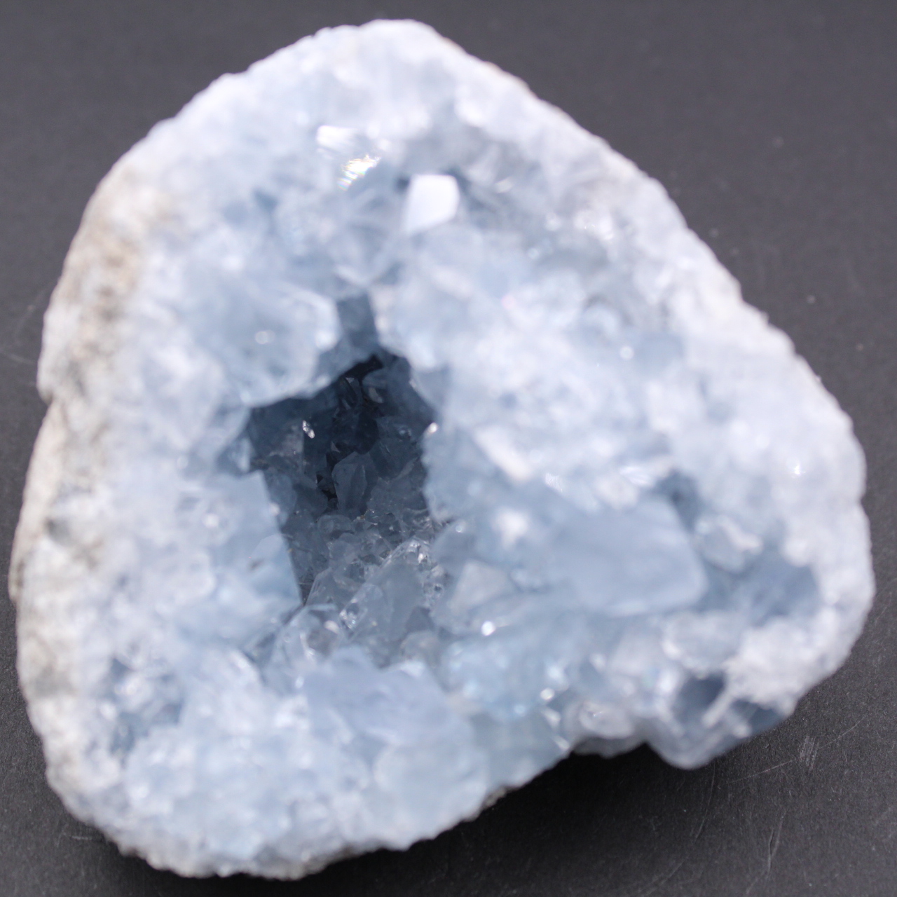 Cristais de celestita azul